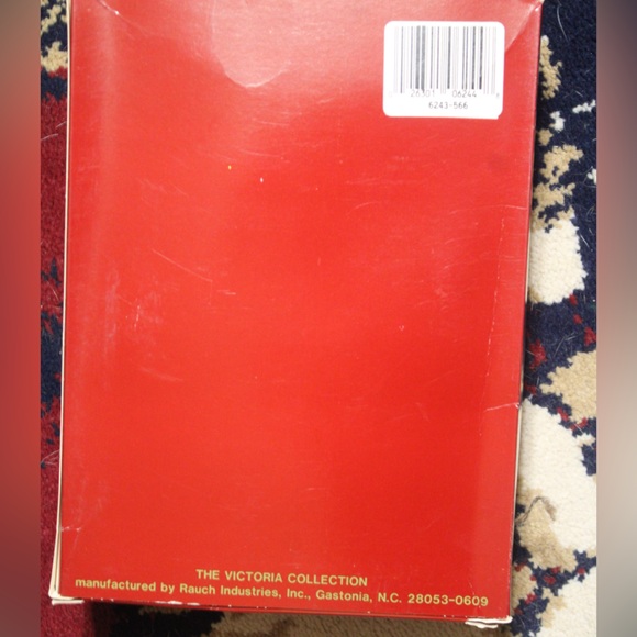 Vintage Christmas White and gold glitter ornaments 6 count in original box - Picture 2 of 3